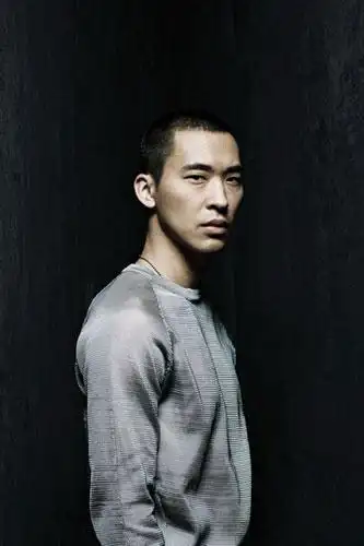 图黄立行新专辑写真9