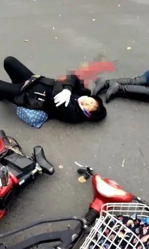 海拉尔啤酒厂附近发生车祸一死一伤!请大家帮忙寻找家属