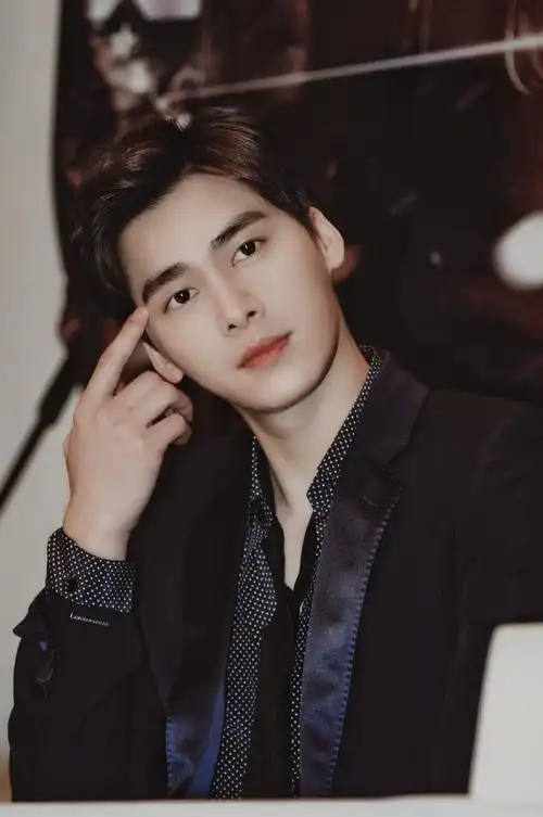 一人一张明星年度神图#一张不够 我要放18张 李易峰yyds!李易峰最 !!