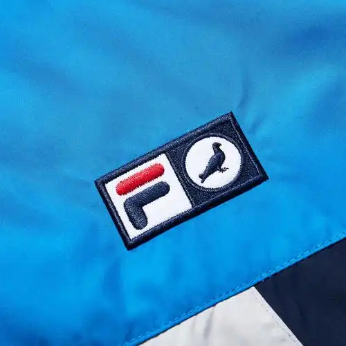 斐乐fusion潮牌男款logo字母拼色翻领印花梭织外套