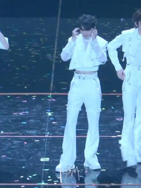 马嘉祺 廿一幕启循光赴盛景