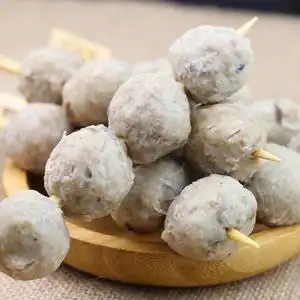 关东煮食材香菇贡丸30串/包火锅麻辣烫丸子商用便利店水煮串原料