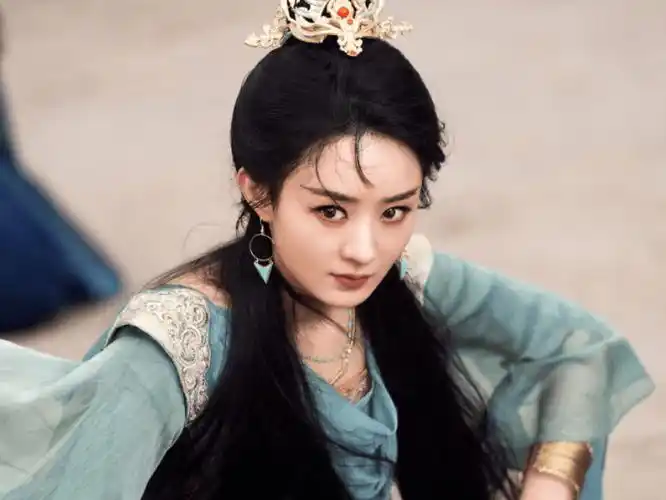 《与凤行》数据竟超《长相思》第一季,不料却传出被防爆的声音_赵丽颖