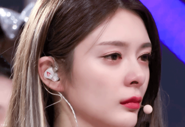 傅菁美图哭着笑着抑或是wink 你每种表情都能击中我