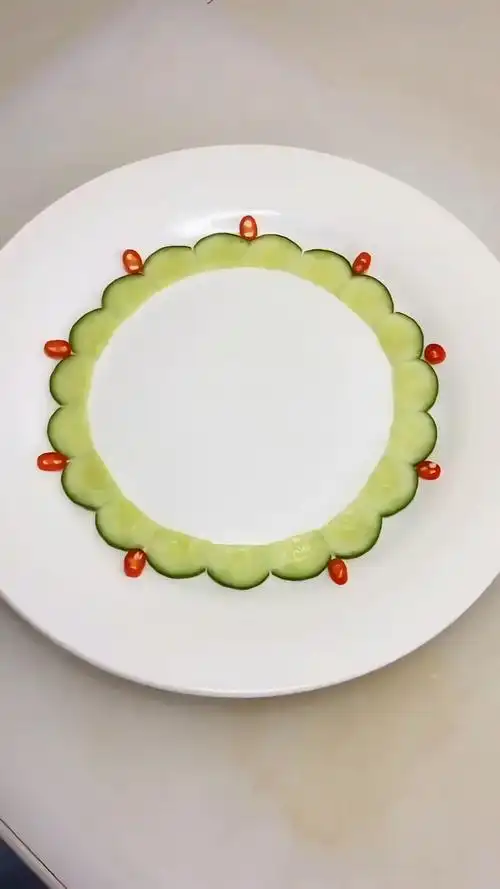 创意黄瓜盘饰围边