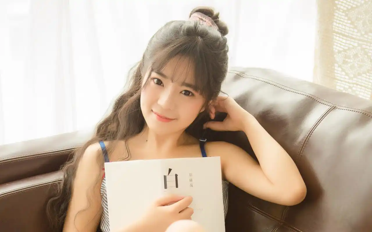 小清新甜美少女居家唯美写真高清壁纸高清大图预览1680x1050_美女壁纸