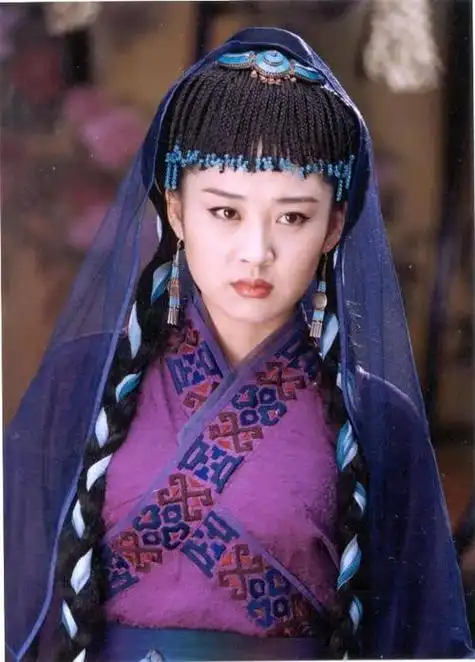 宁静二手平台曝光《笑傲江湖》试装照,为演赵姬放弃"义盈盈"