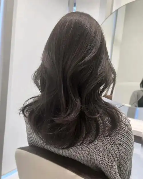 浪漫微卷烫出女生该有的温柔气息!