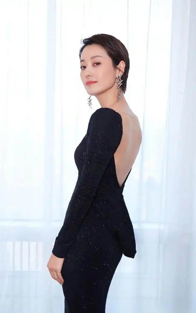 上海电视节#【白玉兰绽放颁奖典礼奖项】马伊琍凭借《我的前半生 》