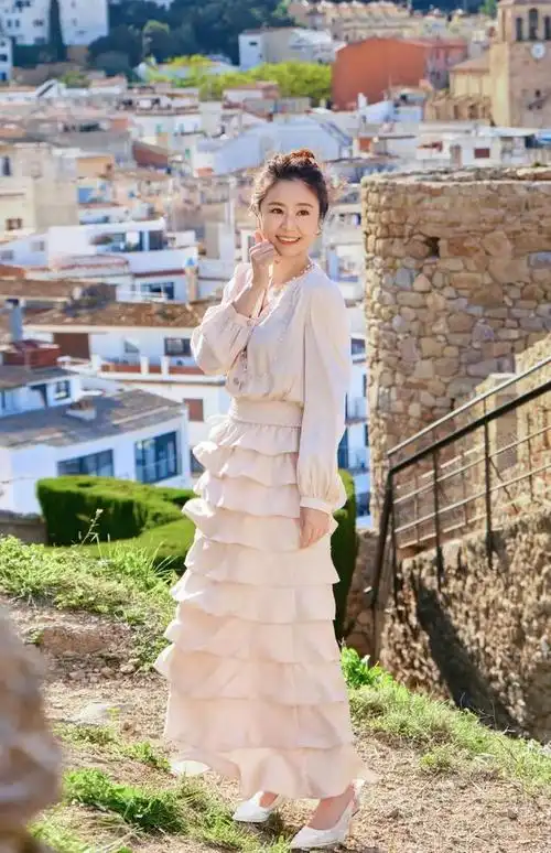 林心如官方后援会是个什么机构?发的照片这么漂亮