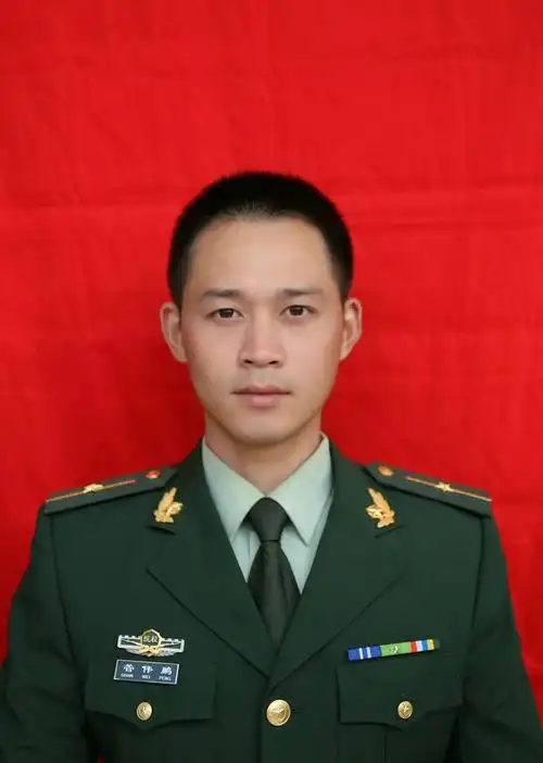 2018年10月,管伟鹏参加武警部队第二届"