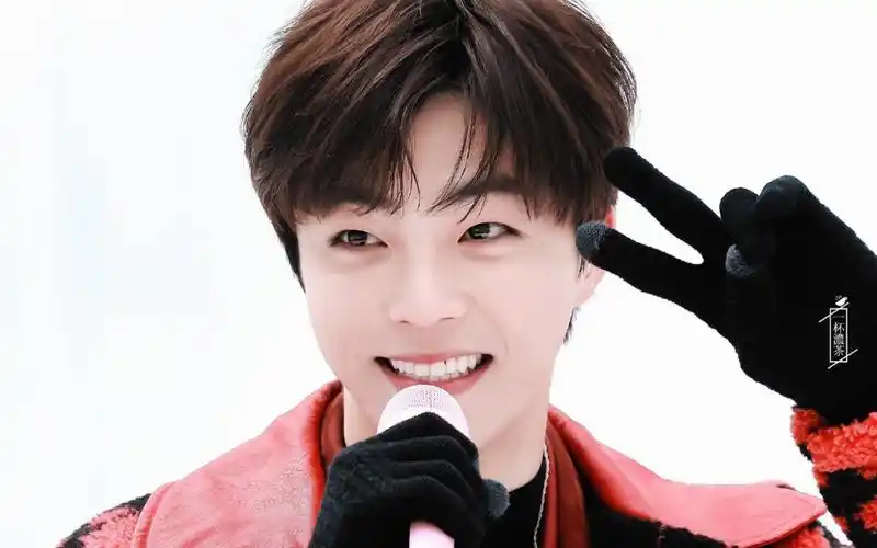 活动  陈立农真的太可爱啦!