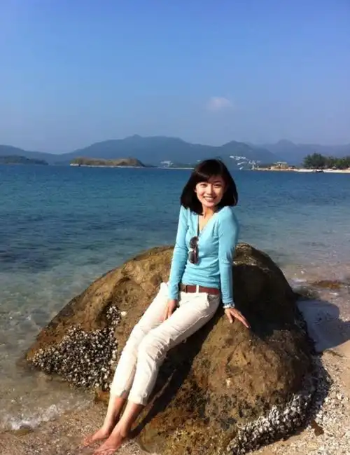 李七月现在在央视主持什么节目(央视美女主持李七月现状)