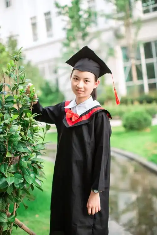 学院路小学毕业照——个人写真照