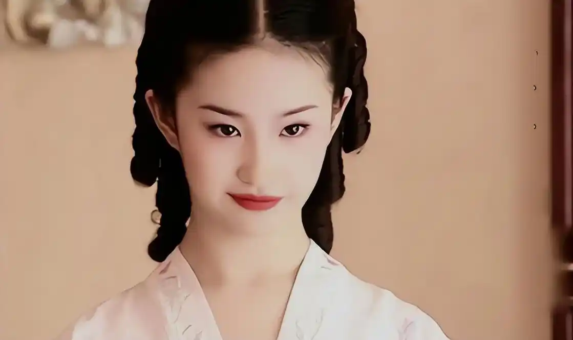 从十几岁出道,刘亦菲在电视剧《****》里的颜值就已经惊艳众人.