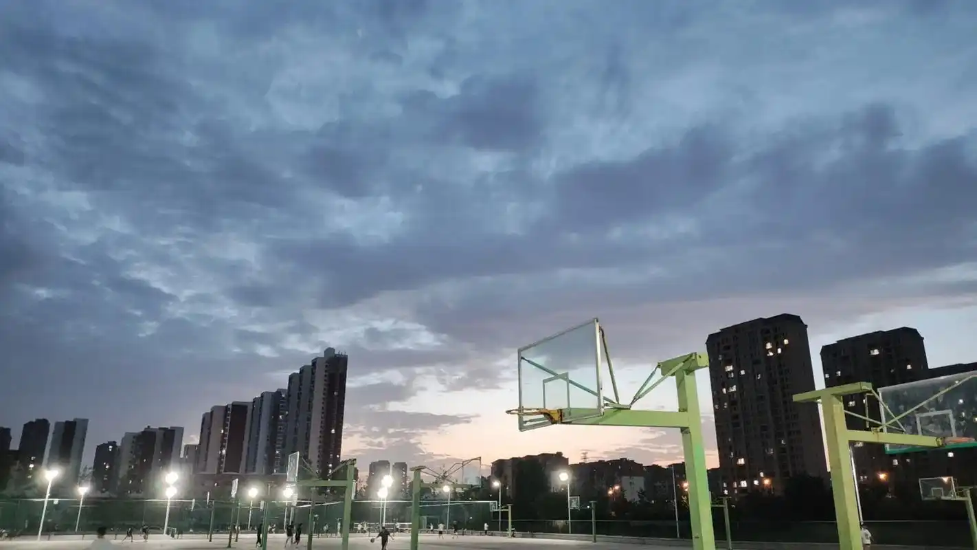 篮球90 #篮球场想看看你手机里关于篮筐的照片 - 抖音