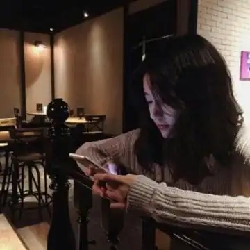 最新微信女生头像气质唯美大全就当我是空气吧起码你还需要我