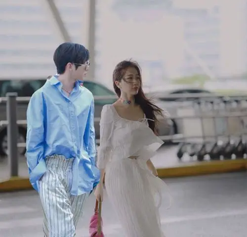 【虞书欣×蔡徐坤】超甜合照合集(伪)