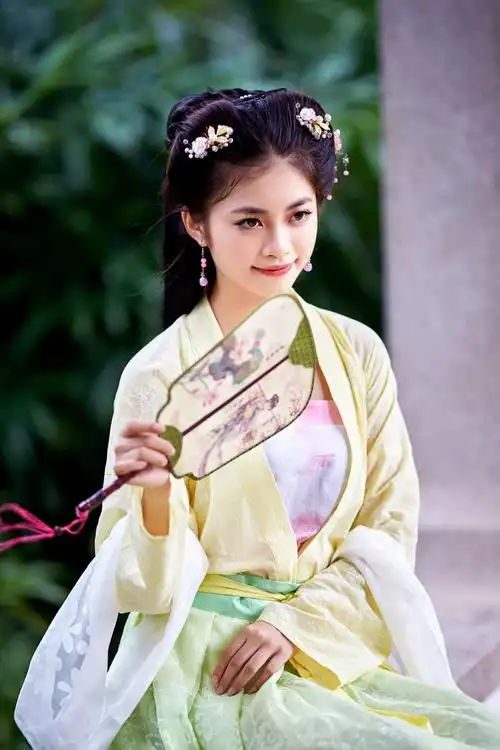 古装仕女图-温晴