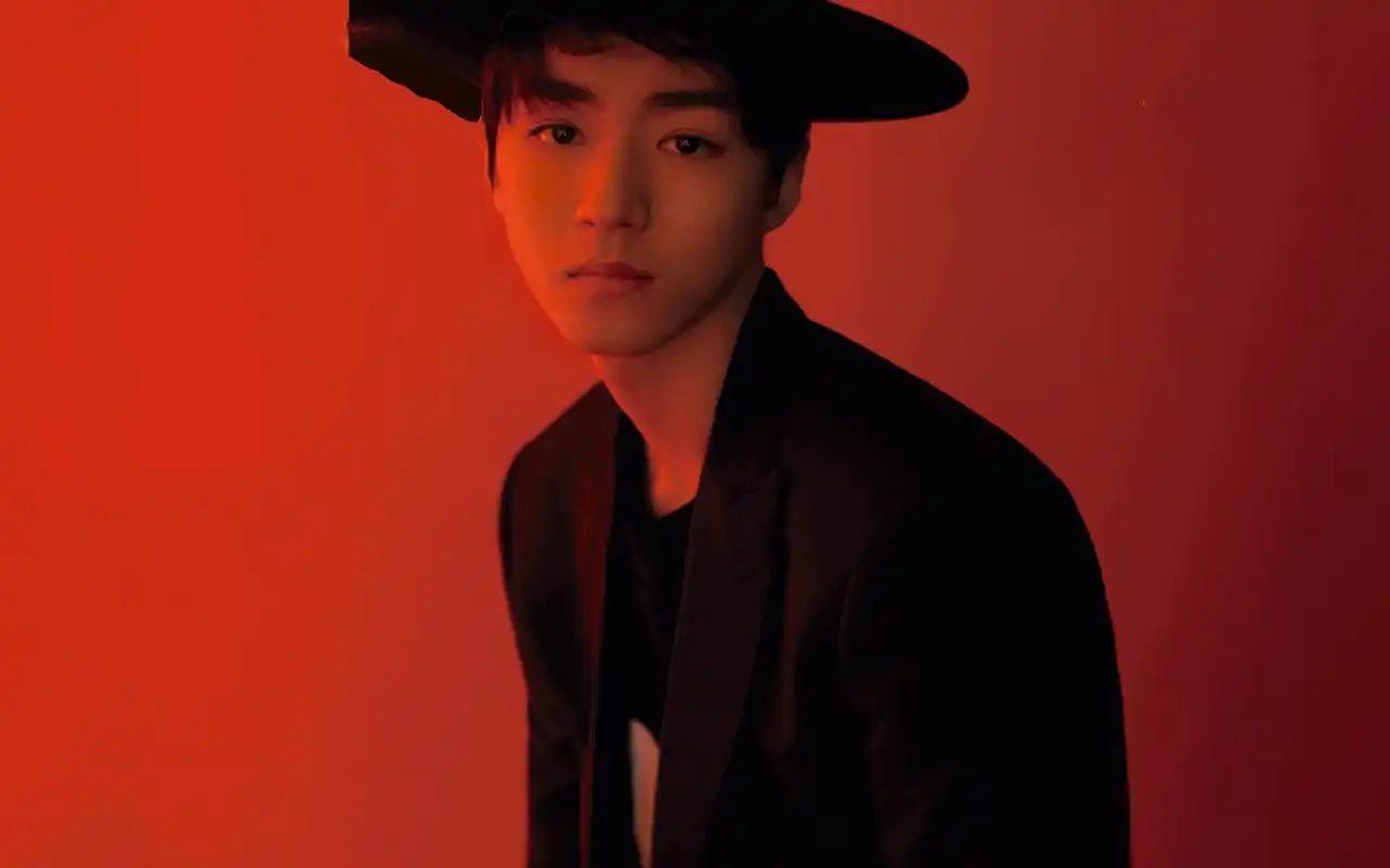 王俊凯新年封面帅气写真图片桌面壁纸