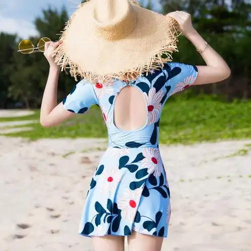 爆款印花泳衣女连体裙式露背性感时尚保守大码聚拢显瘦游泳度假装