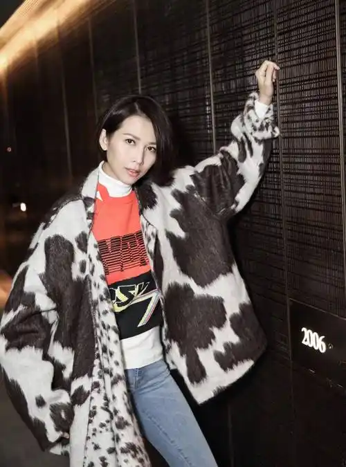 蔡少芬碰上"变脸滤镜",轻撩秀发少女感十足,娘娘哪像47岁的人_视频