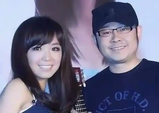 刀郎前妻杨娜:生下女儿40天与富商私奔,丈夫爆红后,她却找上门