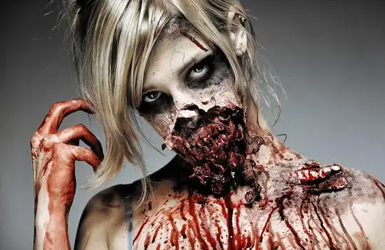 一起来感受一下她的恐怖妆带给你的震撼吧,记得要屏住呼吸哦.