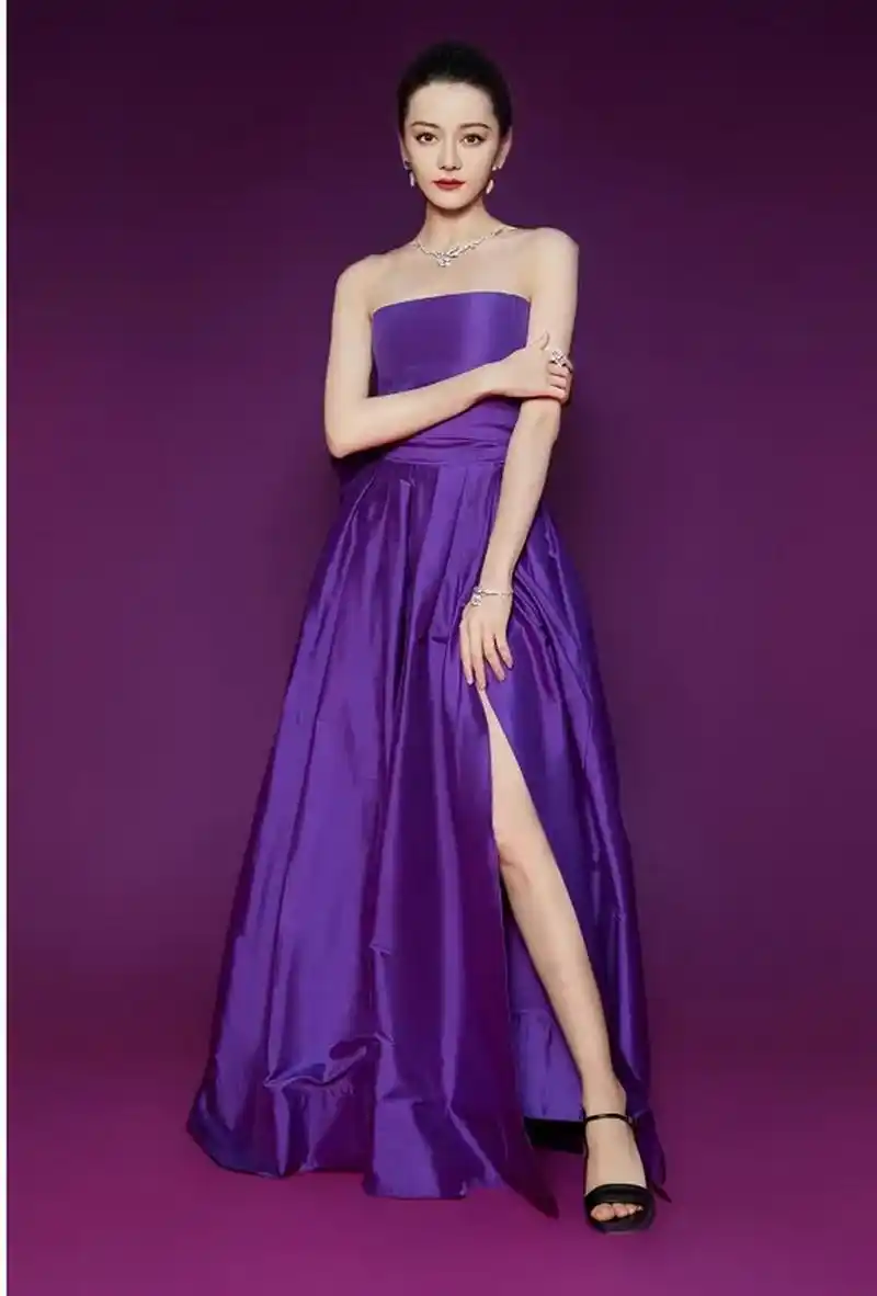 迪丽热巴蓝色礼服,太好看了