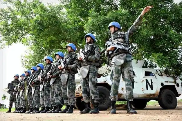 蓝盔":动荡非洲中的运油者,保护和平的坚定力量|中国维和部队_网易