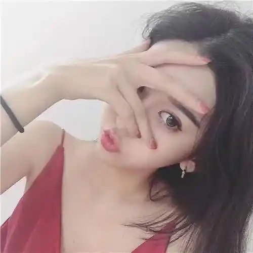 嘟嘴女生可爱qq头像