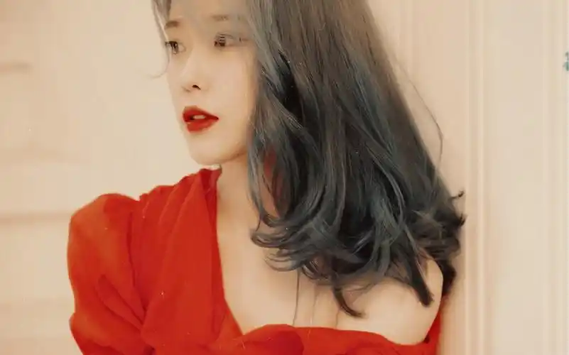 iu的心动写真踩点向可爱性感迷人都是你