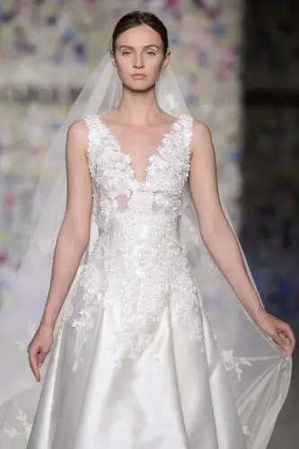 春夏米兰carlopignatelli婚纱礼服(一)