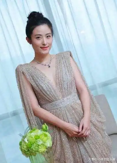 知青女神到百变青衣,徐百卉演绎故事人生,她认真演戏的模样很美_网易