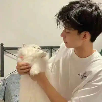 看起来很气质意境唯美帅气男生头像真人帅哥照片