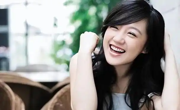 胡歌和袁弘啊,那可是大学时候的好室友