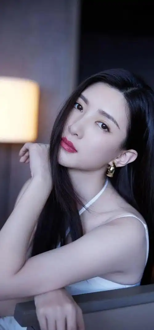 从杨幂的翘臀到江疏影的水蛇腰,再到刘亦菲,刘涛,潘晓婷等女神级人物