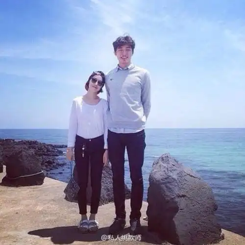 谁特么发明了【最萌身高差】这个无耻的反人类的词汇来掠夺我们的