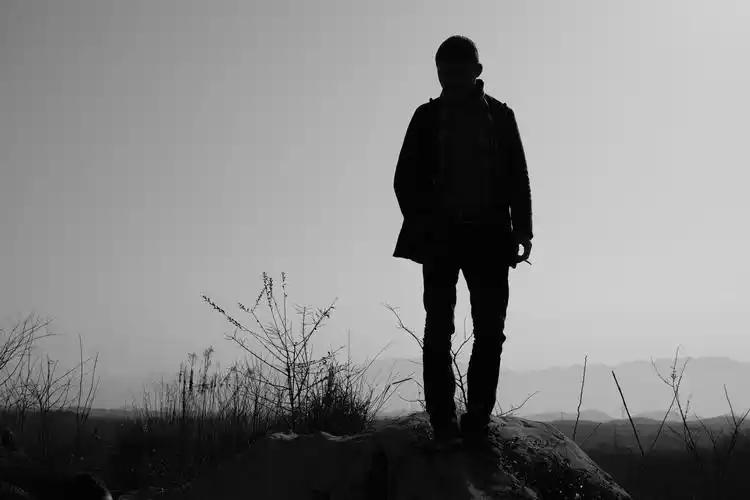 好像寂寞在燃烧