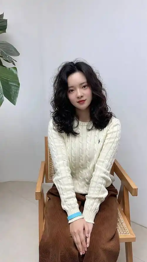 流行发型推荐_时尚_刘海和_层次