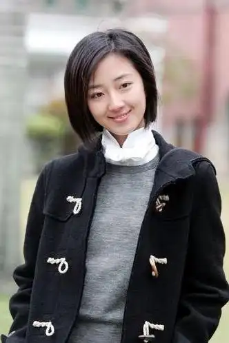 看了那么多青春爱情片,一眼爱上的还是桂纶镁饰演的路小雨.