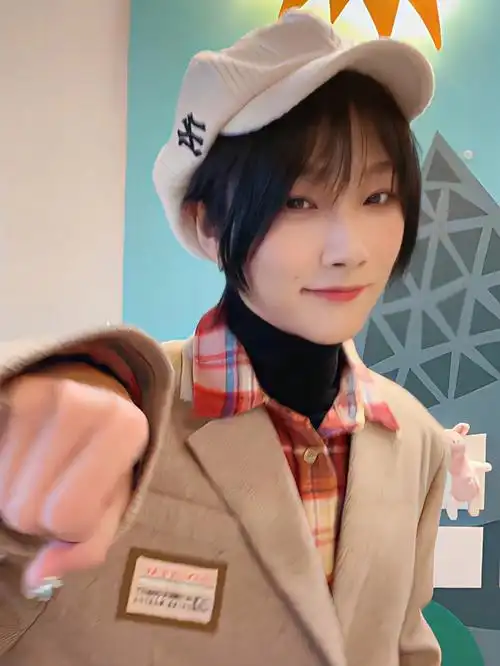 胡烨韬0219dou音截修2