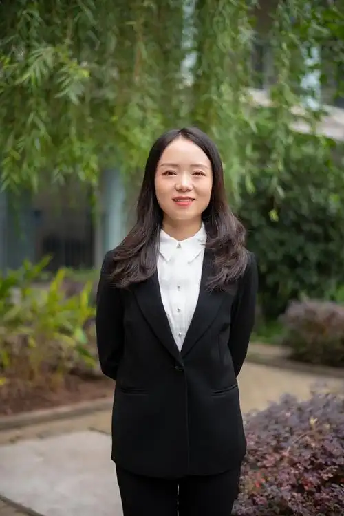 1,工作室主持人辜枝个人形象照.受访者供图 华龙网发