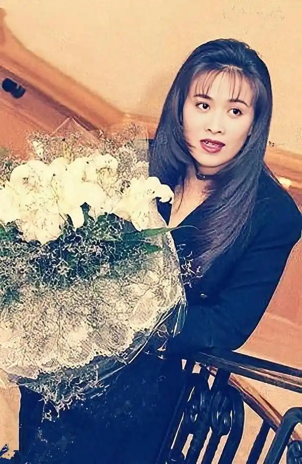 年轻时候的天后那英