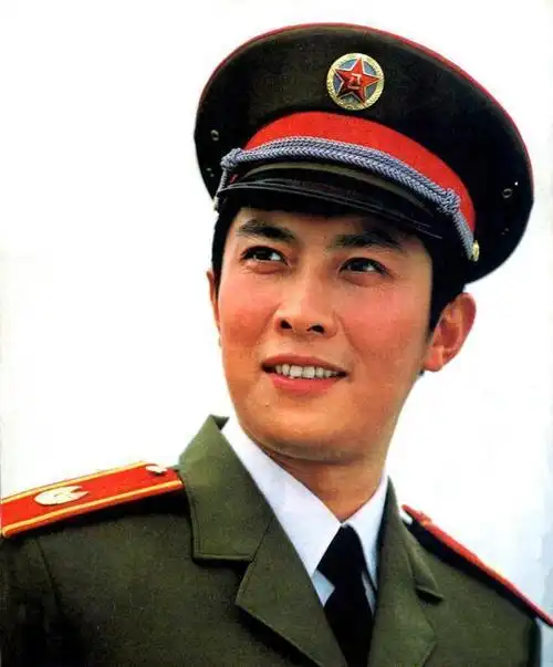 唐国强(中国国家话剧院一级演员)_石塘网