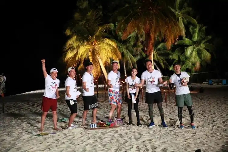 最近火爆的综艺节目《奔跑吧兄弟》吸引你?