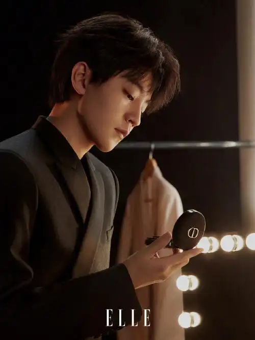 tfboys-王俊凯实力在线,忙碌的行程中状态也随时在线,#全新迪奥锁妆