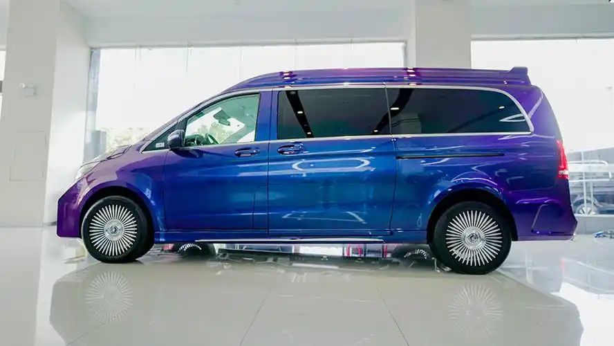 奔驰又出新车高顶7座蓝紫色渐变外观超炫酷即将登陆广州车展