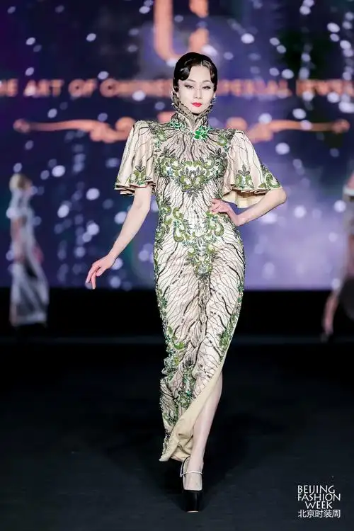 在北京时装周看了一场旗袍秀,才发现中式旗袍上的民族文化原来这么有
