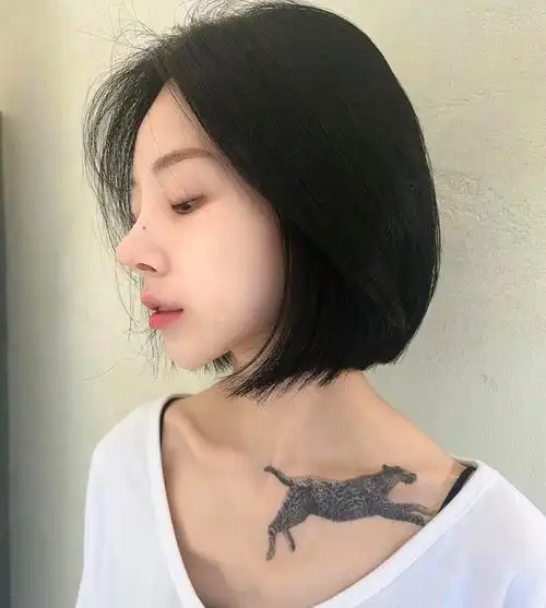 想剪短发女生的应该很多,so,今天就来给大家分享超好看的短发发型,let